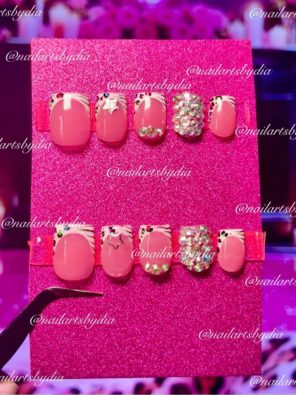 Authentic Nail Arts Press-On Set - animal print white French tips with Gems